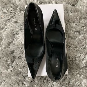 Nine West Novello black patent/fabric kitten heels